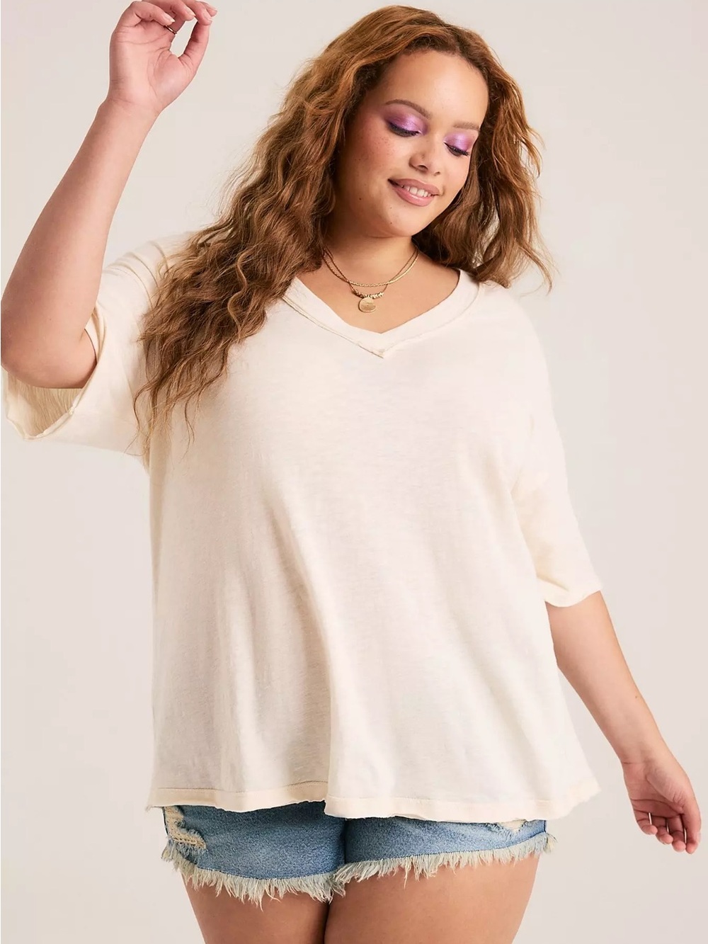 NWT 3X torrid Cream V-Neck Short Sleeve Tee